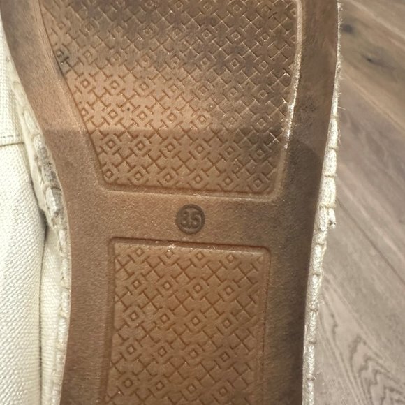 Tory Burch Poppy Logo Espadrille Canvas Leather Navy and Tan Shoe - Size 8.5 - Picture 4 of 4